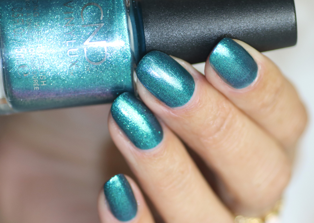 CND Vinylux Teal-Tricity